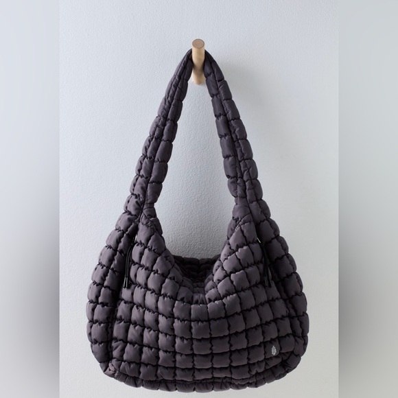 FREE WITH FIRST PURCHASE OF $300 OR MORE. NWT FREE PEOPLE QUILTED BAG - Picture 2 of 5